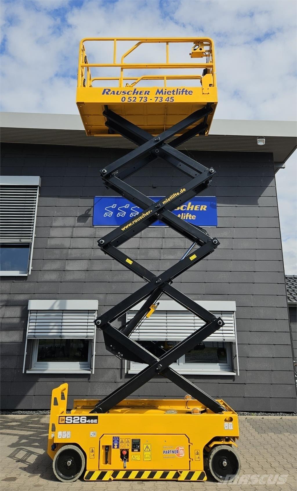 JCB S2646E رافعات مقصية الشكل