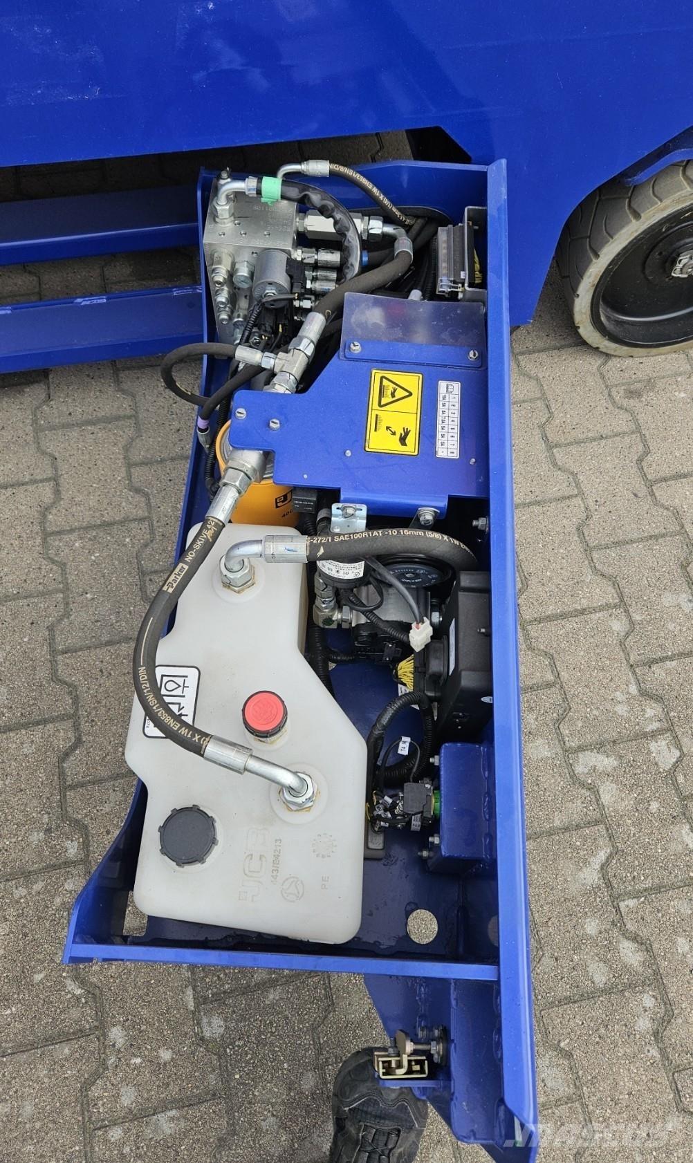 JCB S2646E رافعات مقصية الشكل