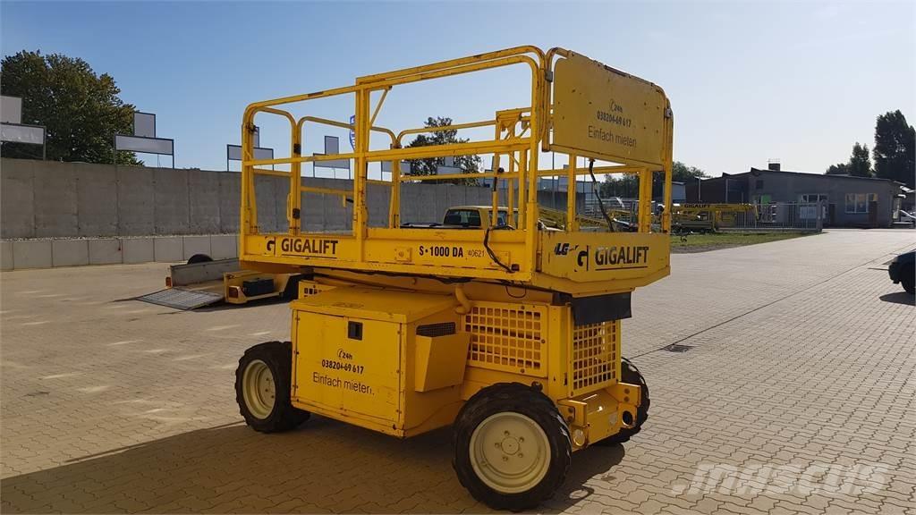JLG 260 MRT-A رافعات مقصية الشكل