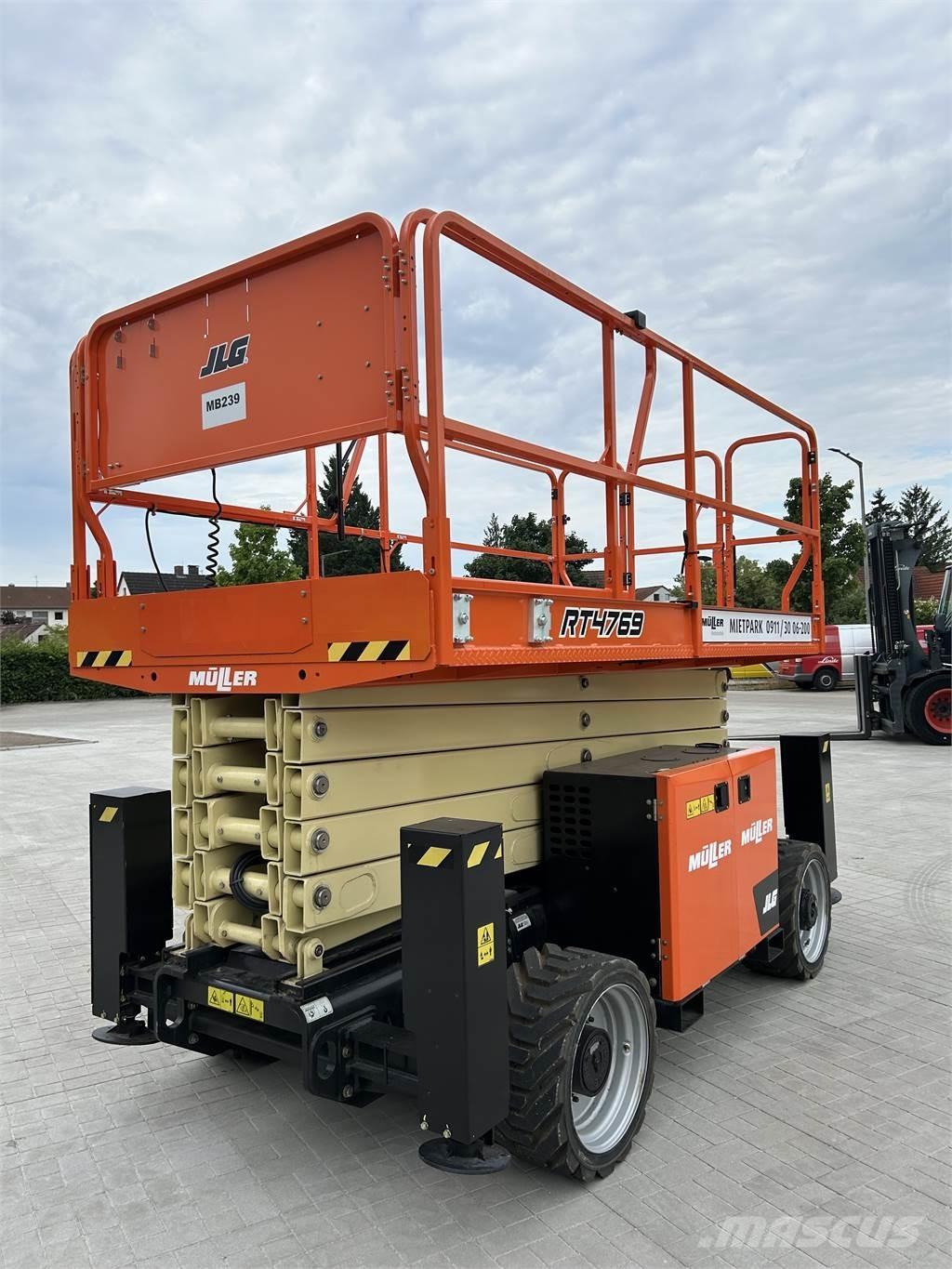 JLG RT4769 رافعات مقصية الشكل