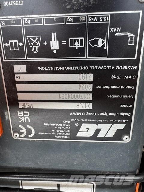 JLG X17 JP X17 JP رافعات ذراع ذاتية الحركة مدمجة