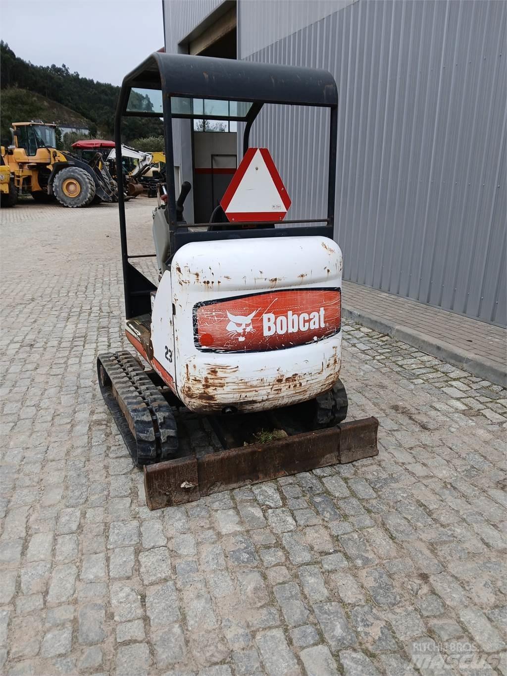 Bobcat 323 حفارات صغيرة أقل من 7 طن (حفارات صغيرة)