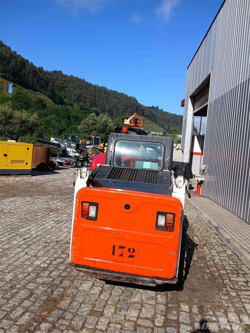 Bobcat S450 لوادر بعجل