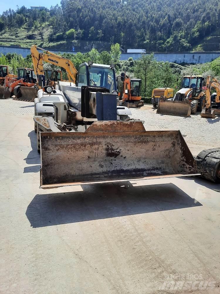 Bobcat T40-140 شاحنة مناولة