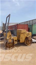 Bomag BW120AD مداحل ثنائية الاسطوانة