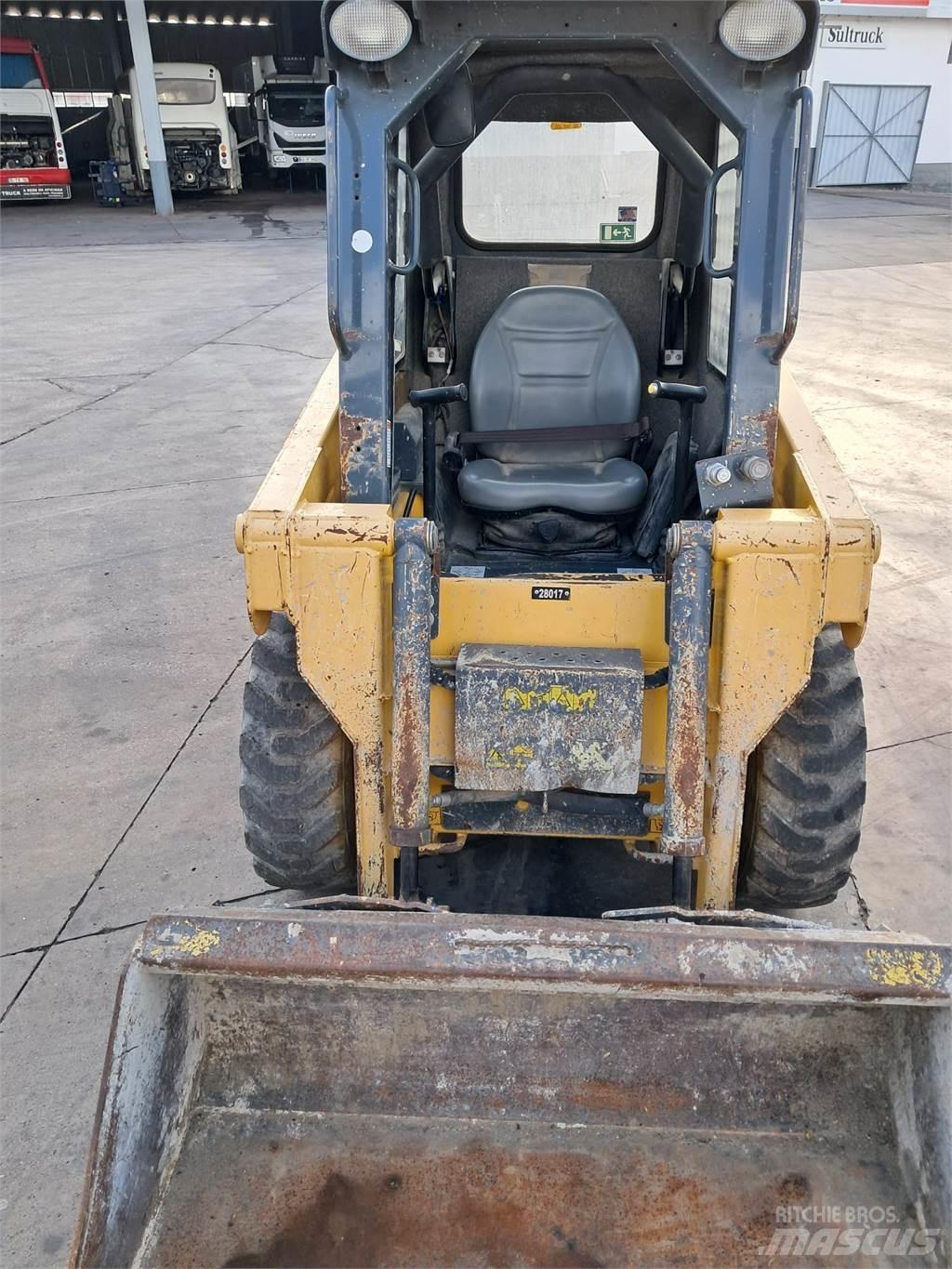 Gehl R105 لوادر بعجل