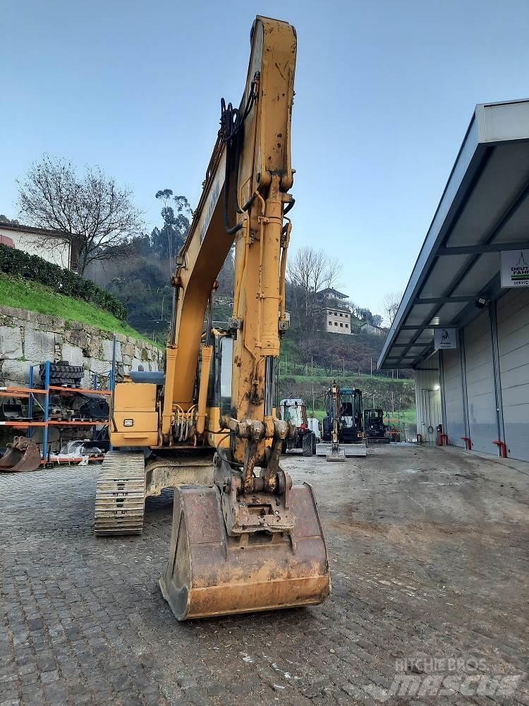 Komatsu PC160LC-8 حفارات زحافة