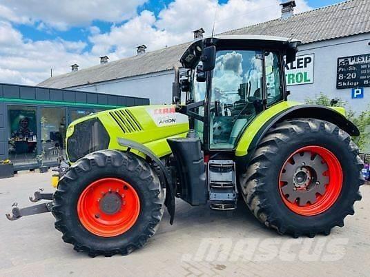 CLAAS ARION 640 الجرارات