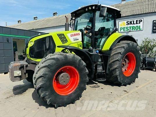 CLAAS AXION 840 الجرارات