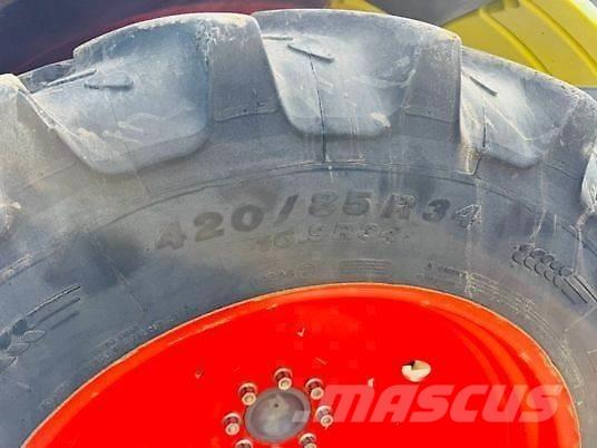 CLAAS CELTIS 446 RX الجرارات