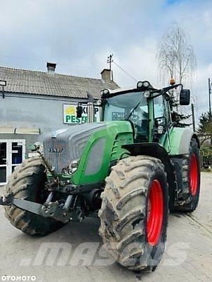 Fendt 933 VARIO الجرارات