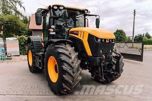 JCB FASTRAC 4220 الجرارات