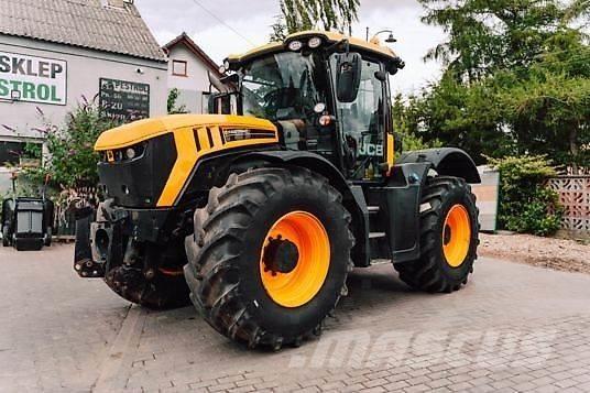 JCB FASTRAC 4220 الجرارات