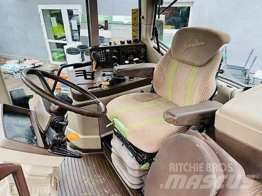 John Deere 6920 الجرارات