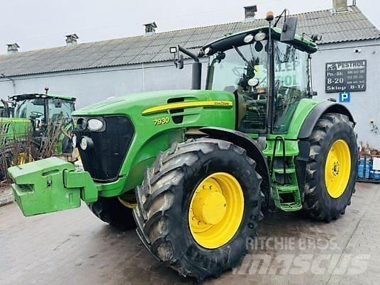John Deere 7930 الجرارات