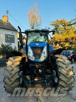 New Holland T7030 الجرارات