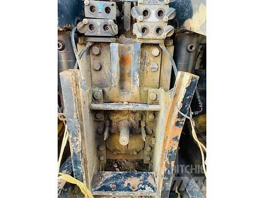 New Holland tg285 الجرارات