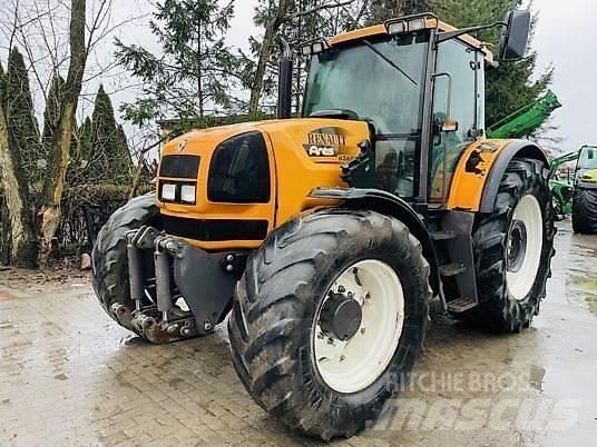 Renault ARES 826 RZ الجرارات