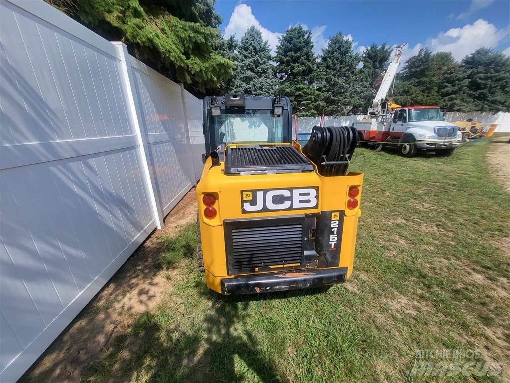 JCB 215T لوادر انزلاقية التوجيه