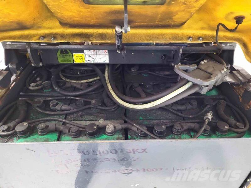 Aisle-Master 20SHE شاحنة الممرات الضيقة