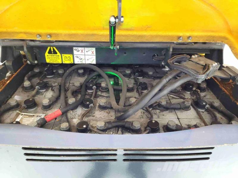 Aisle-Master 20WHE شاحنة الممرات الضيقة