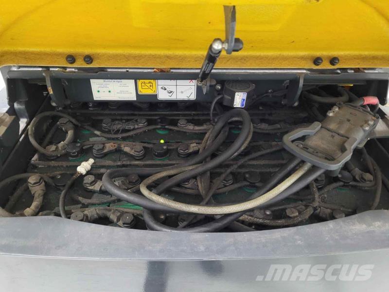 Aisle-Master AM20SE شاحنة الممرات الضيقة