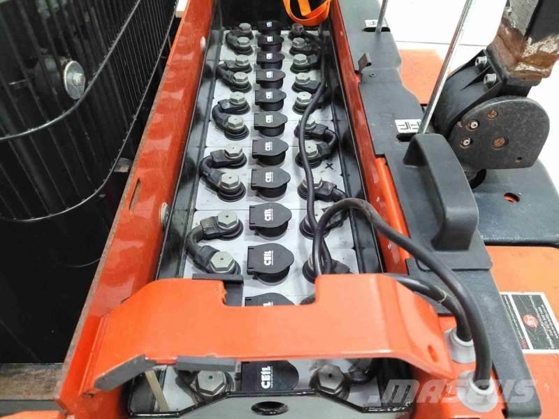 BT LST1350/12 معدات التكديس الجوالة