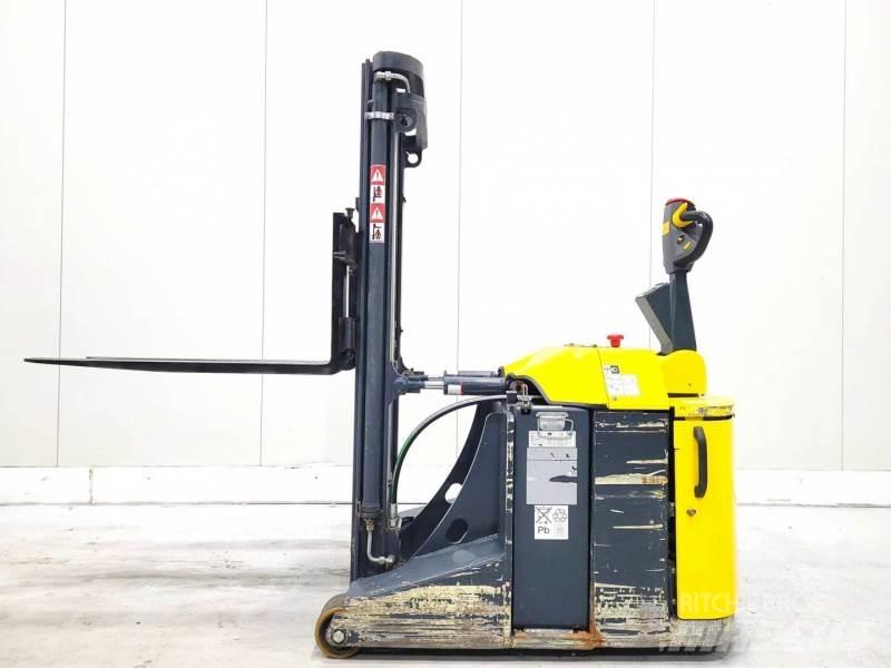 Combilift CS1500 شاحنات مناولة ذاتية الدفع