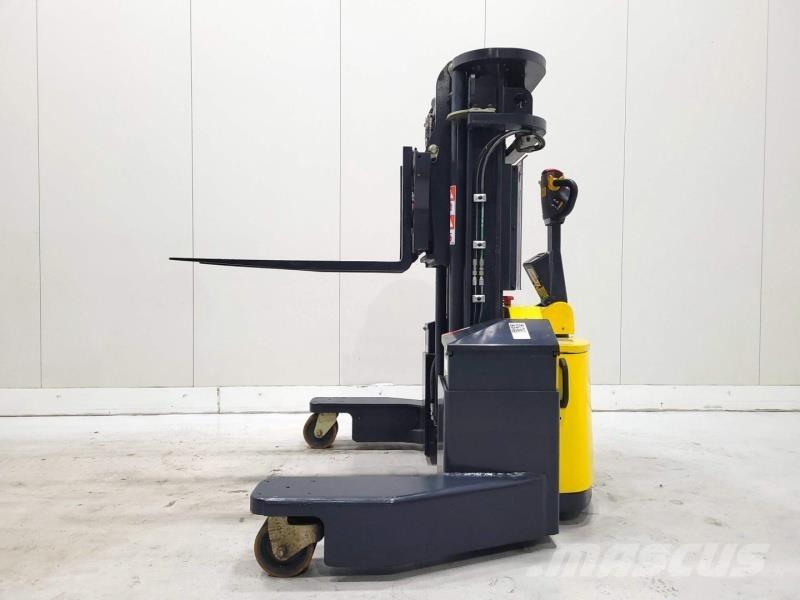 Combilift WR4 رافعات حاويات