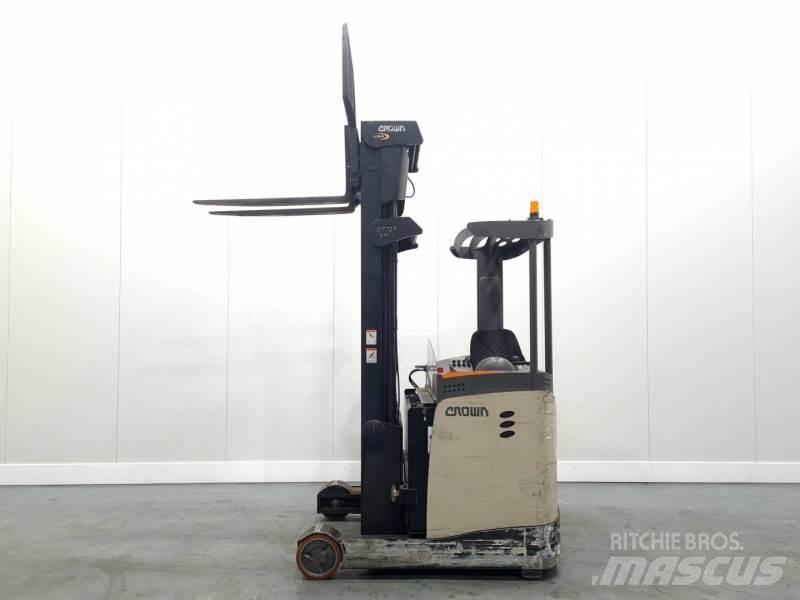 Crown ESR5000-14 OPT3 شاحنة مناولة