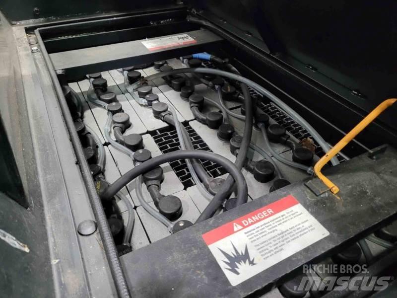 Crown TSP6000-1.25 شاحنة الممرات الضيقة