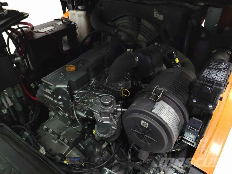Doosan D25S-7 شاحنات الديزل