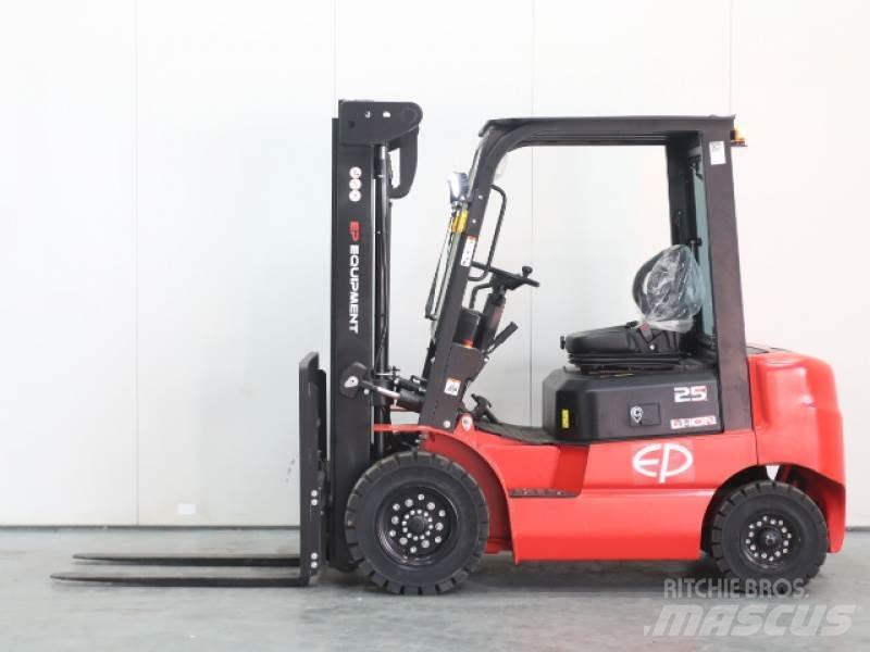 EP EFL252 205 HC RENTAL شاحنات ذات رافعات شوكية تعمل بالكهرباء