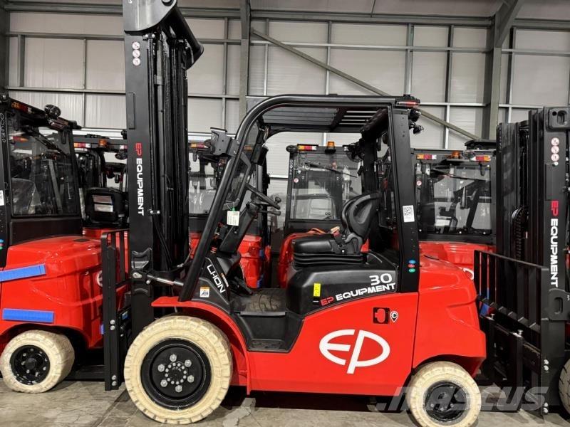EP EFL303 280 HC شاحنات ذات رافعات شوكية تعمل بالكهرباء
