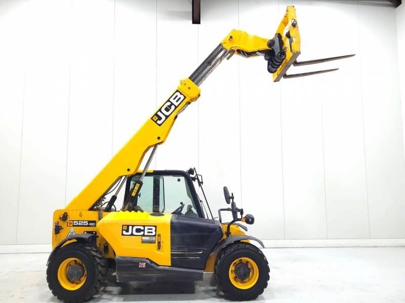 JCB 525-60T4 مناولات متداخلة
