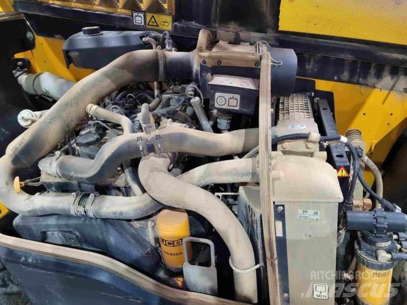 JCB 540-140 HIVIZ مناولات متداخلة