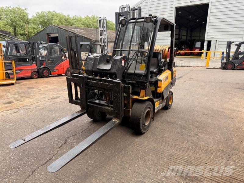 JCB TLT30G مناولات متداخلة