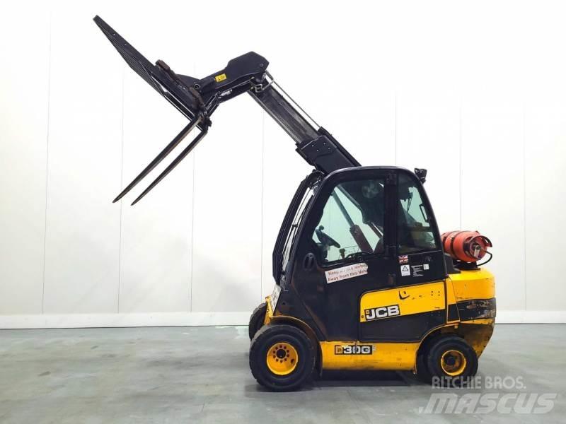 JCB TLT30G مناولات متداخلة