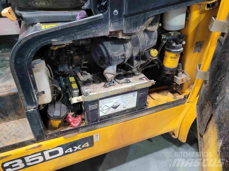 JCB TLT35D 4X4 مناولات متداخلة