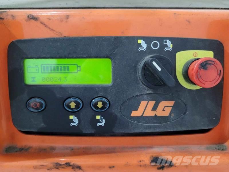 JLG 10MSR رافعات مقصية الشكل