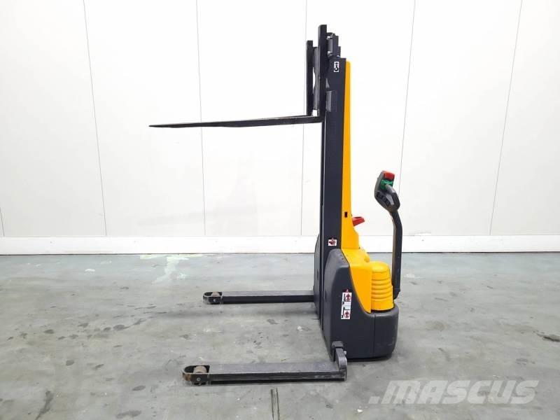 Jungheinrich EMC B10 معدات التكديس الجوالة