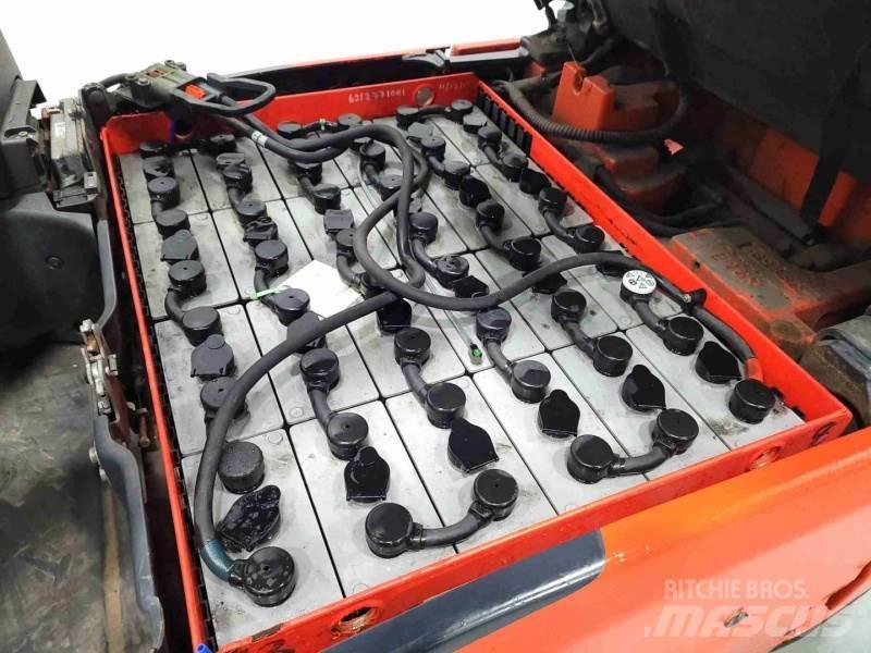 Linde E16P-02 386 شاحنات ذات رافعات شوكية تعمل بالكهرباء