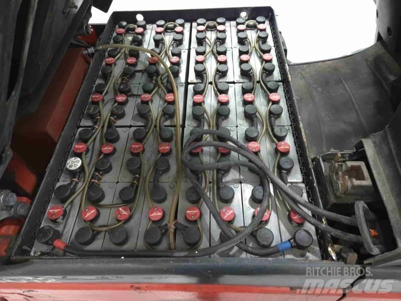 Linde E25-01 شاحنات ذات رافعات شوكية تعمل بالكهرباء