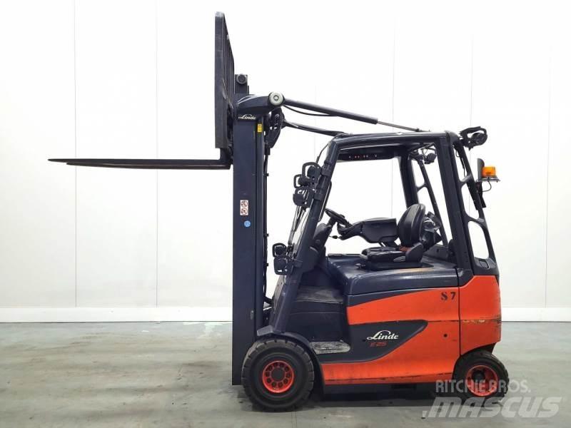 Linde E25H-01/600 387 شاحنات ذات رافعات شوكية تعمل بالكهرباء