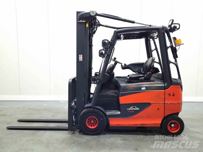 Linde E25H-01/600 387 شاحنات ذات رافعات شوكية تعمل بالكهرباء