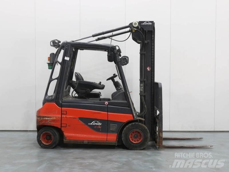 Linde E30-01 387 شاحنات ذات رافعات شوكية تعمل بالكهرباء