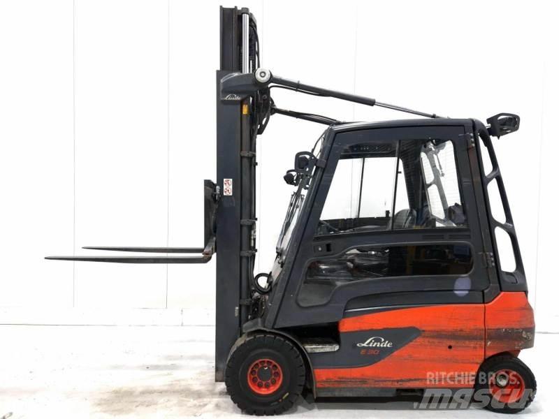 Linde E30L-01 شاحنات ذات رافعات شوكية تعمل بالكهرباء
