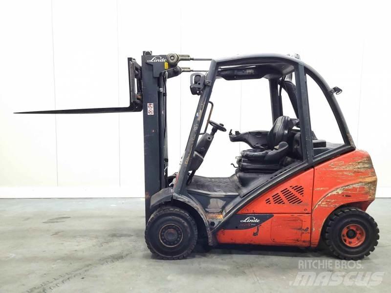 Linde H25D-02 392 شاحنات الديزل