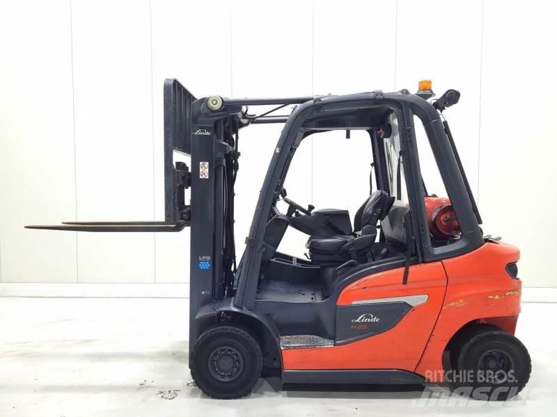 Linde H25T-01 شاحنات LPG