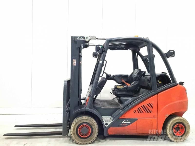 Linde H25T-02 شاحنات LPG